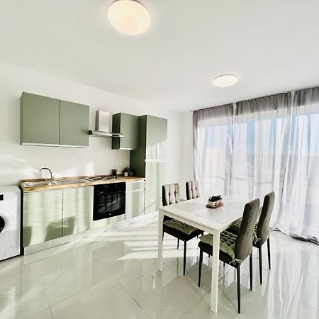 Sunshine Suits - Brand New Apartments Msida Eksteriør billede