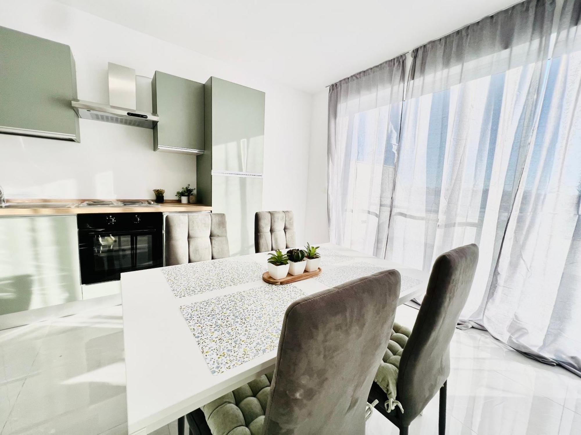 Sunshine Suits - Brand New Apartments Msida Eksteriør billede