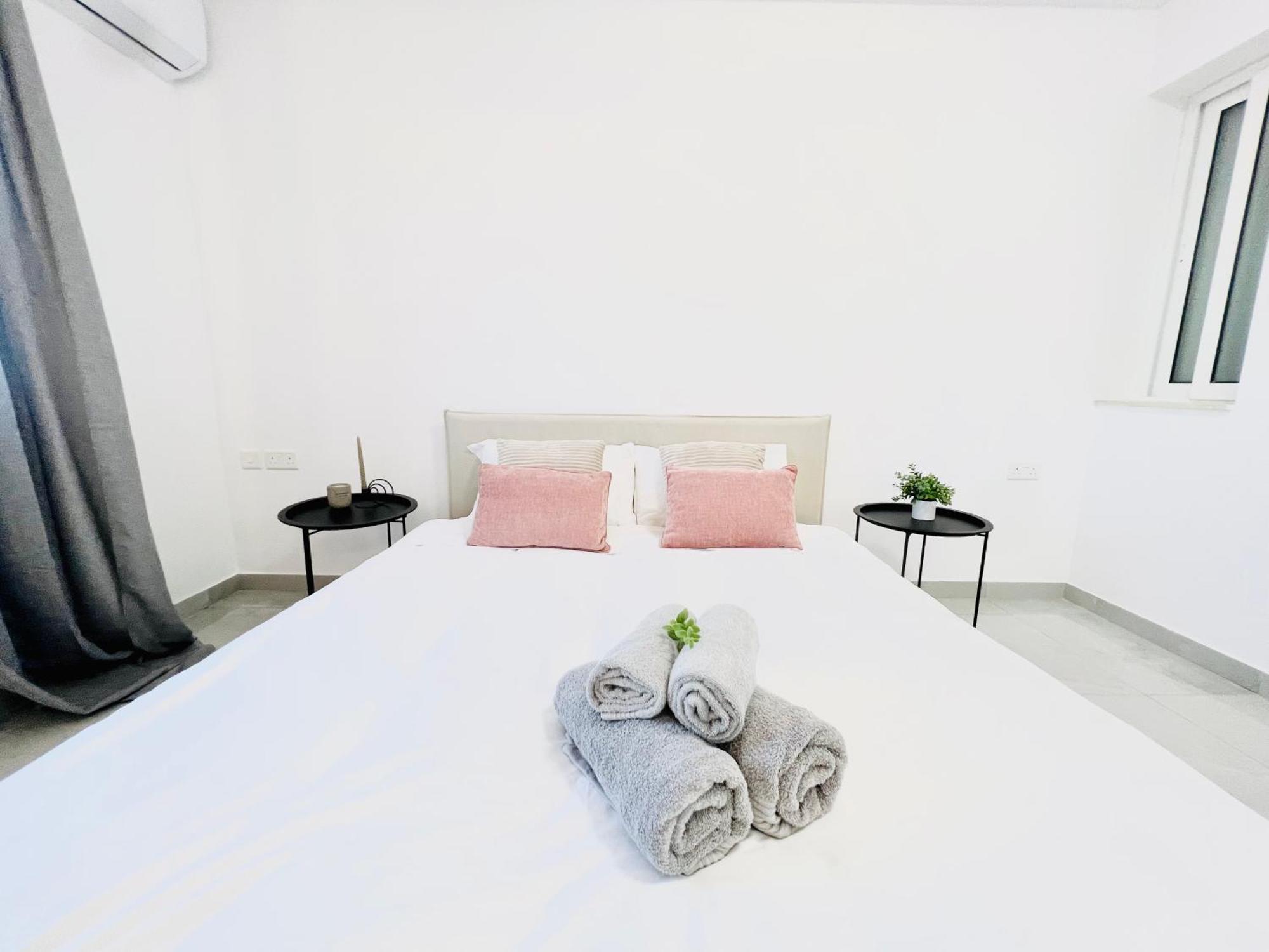 Sunshine Suits - Brand New Apartments Msida Eksteriør billede