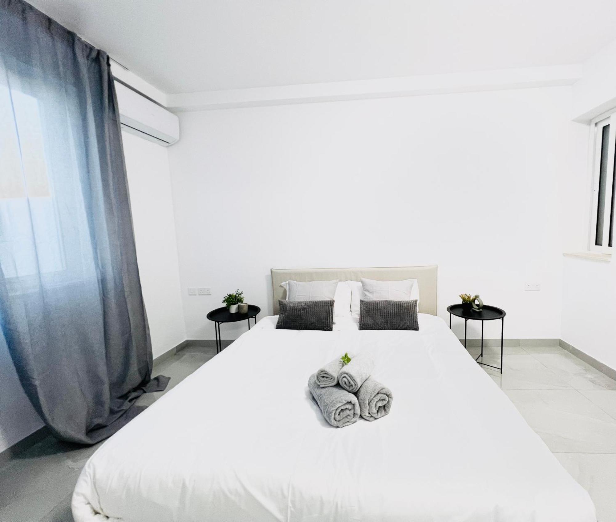 Sunshine Suits - Brand New Apartments Msida Eksteriør billede